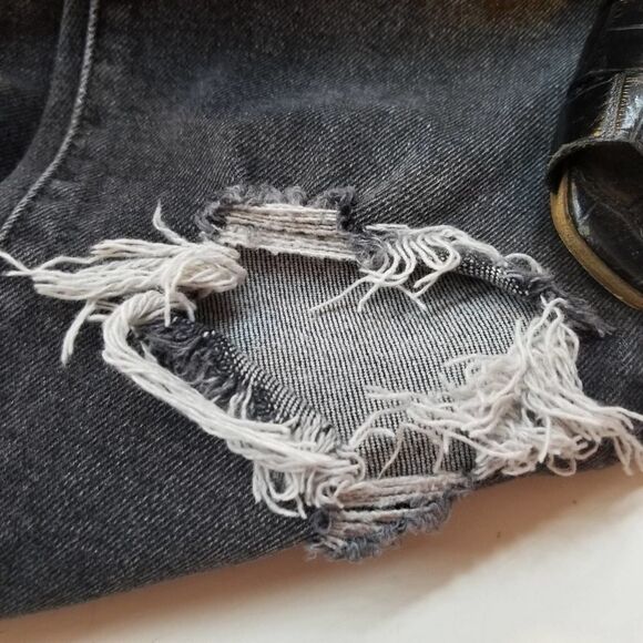 Levi's 711 Skinny Bandit Black Distressed Jeans - Picture 5 of 11